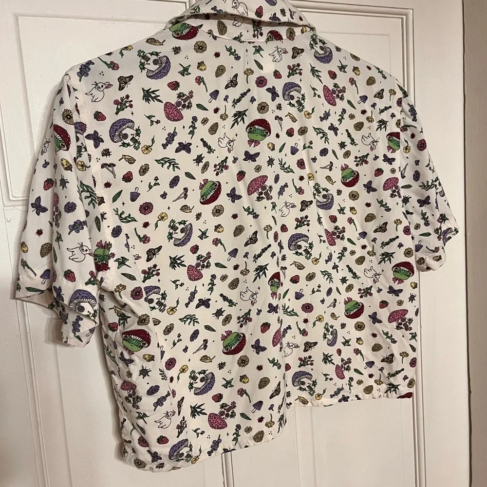 Hot Topic Cottagecore Button Up Crop Top - Picture 3 of 4